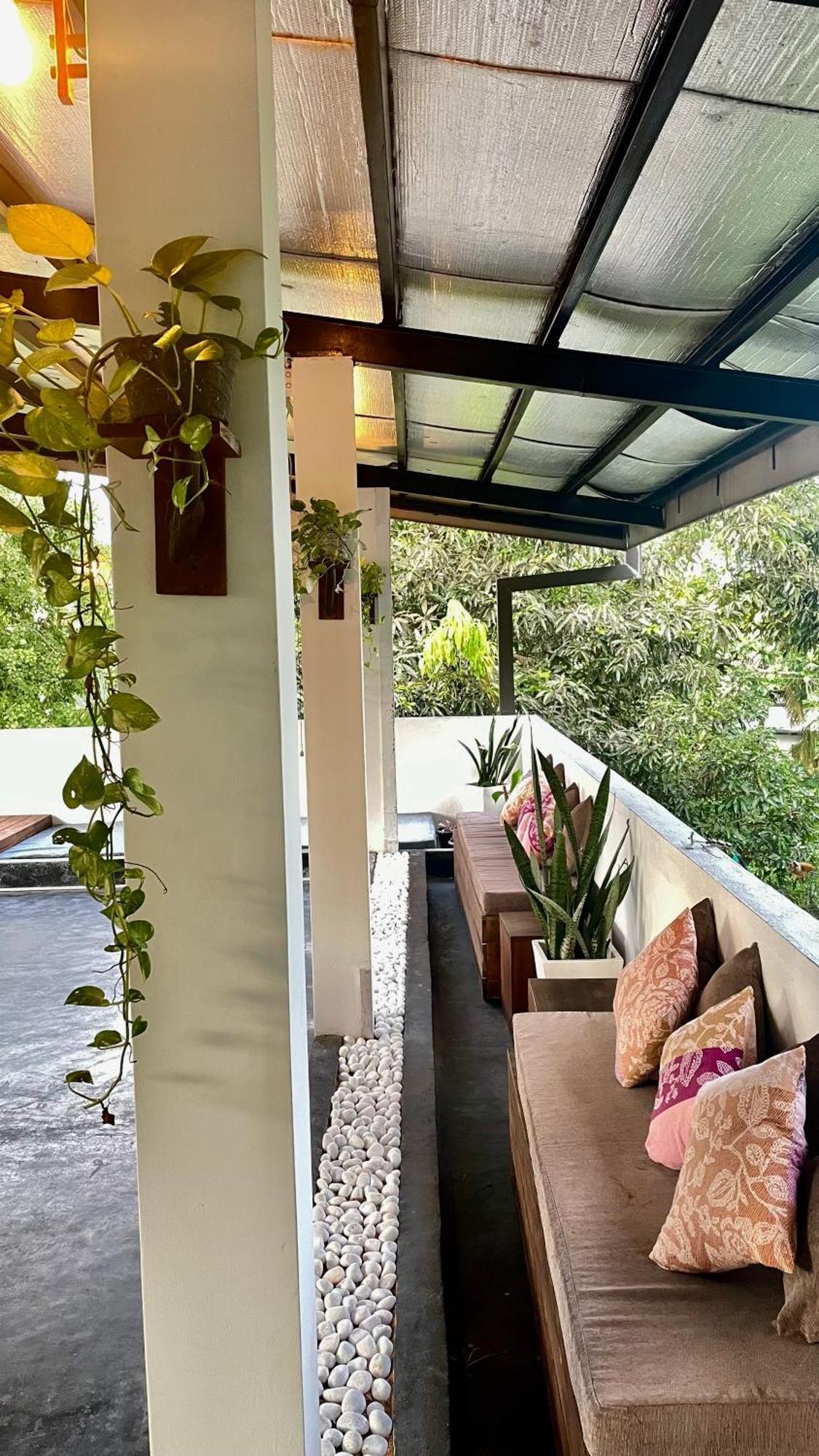 Horizon Inn By Oceanlife Surf Stay Weligama Exterior foto