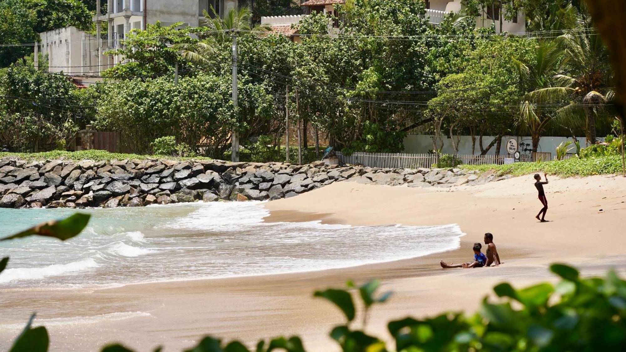 Horizon Inn By Oceanlife Surf Stay Weligama Exterior foto