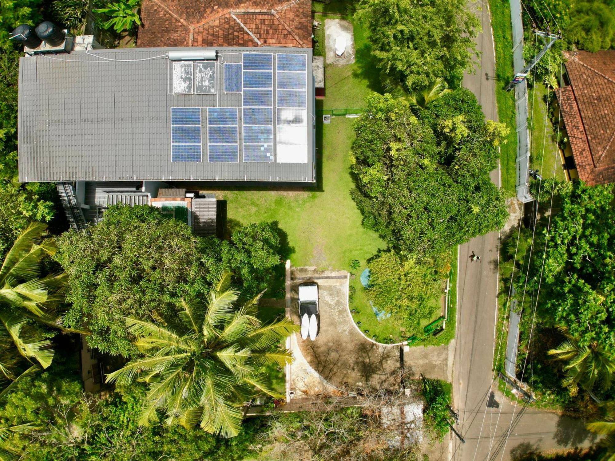 Horizon Inn By Oceanlife Surf Stay Weligama Exterior foto