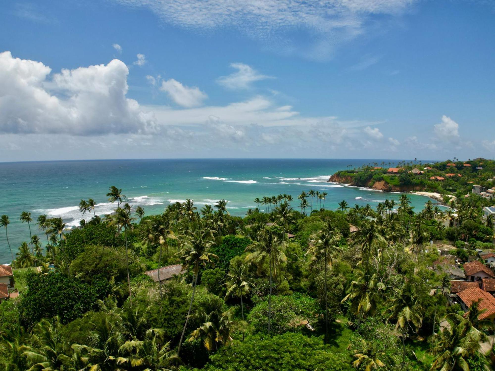 Horizon Inn By Oceanlife Surf Stay Weligama Exterior foto